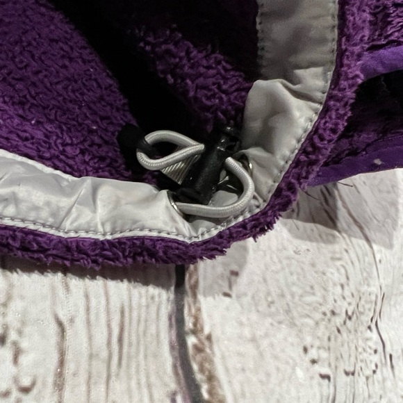 Women's The North Face Plush Purple Zip Up Fleece Jacket - Picture 3 of 9